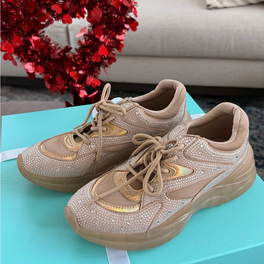 Guess Tan and Gold Women's Sneakers